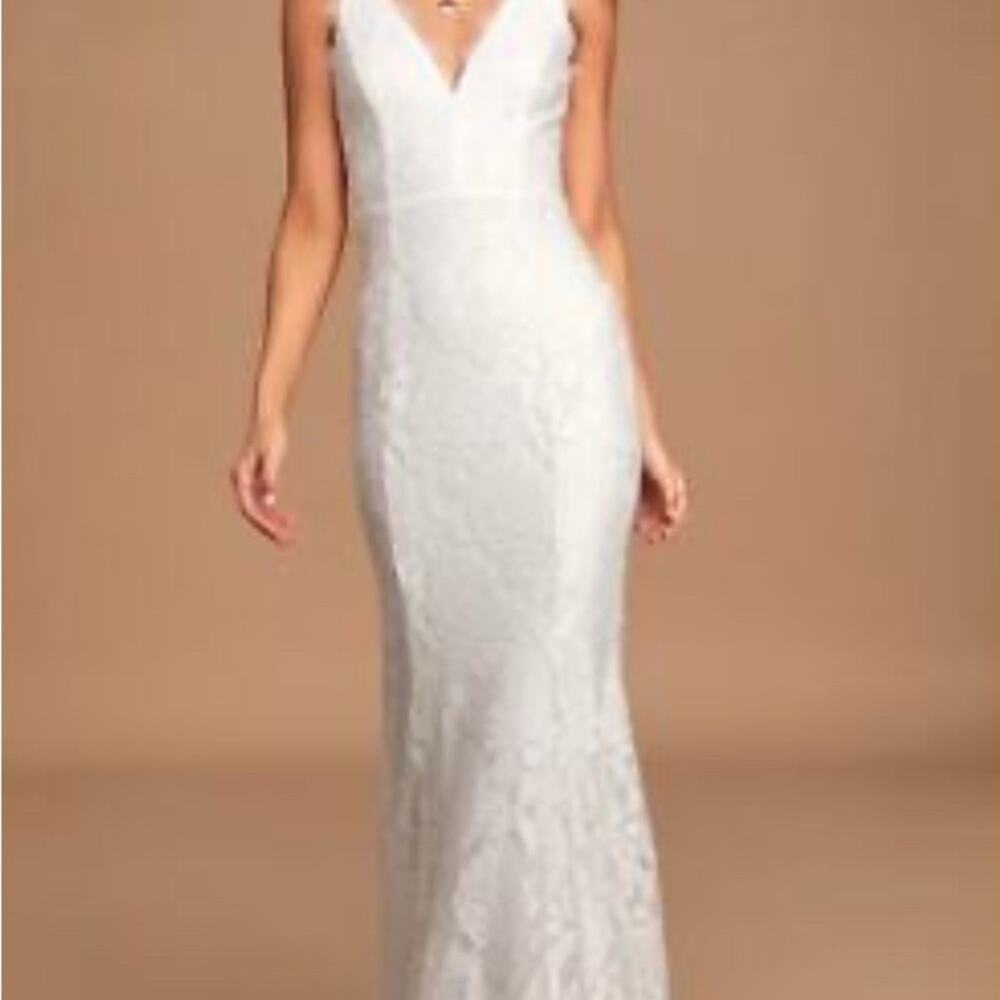 Lulus V-Neck Eyelash Lace Fitted Wedding Dress Sz S # 353